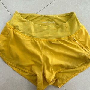 Outdoor voices Hudson shorts 2.5 inch